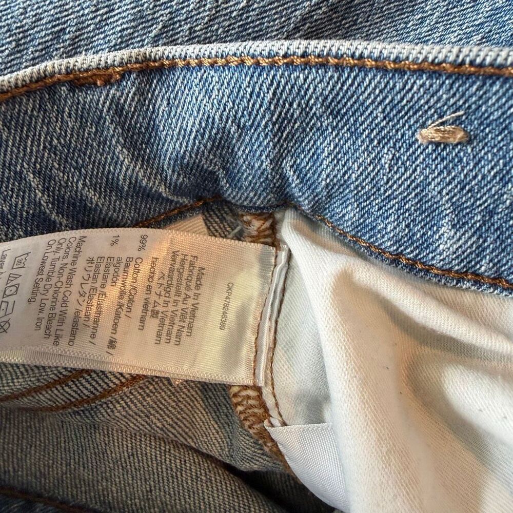 Madewell Straight-Leg Jeans in Medium Blue Wash - Picture 6 of 7